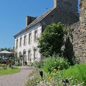 Le Derrien Bed & Breakfast